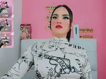 Stripchat Free Porn Cam of valentina_princess_