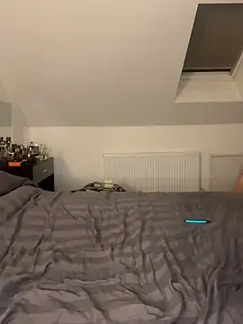 Stripchat Watch Live Sex Cams of littlebambi26