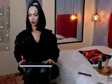 Stripchat Live Sex Cam of Flor_Gil