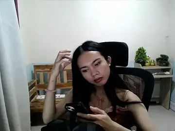 Stripchat Live Sex Cam of devine_goddess