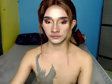 Petite_HugeCock from stripchat