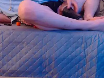 Stripchat Live Porn of feetandcock85