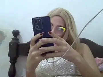 Stripchat Adult Video Chat of Xoeni