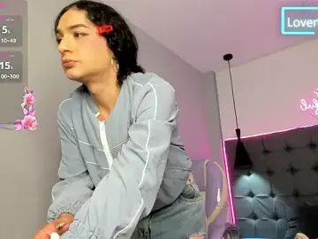 Stripchat Best live sex cam show of scarletcherry18
