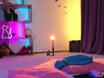 Stripchat Adult Video Chat of Inchcaser_