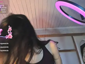 Stripchat Live Sex of mxli_divine_