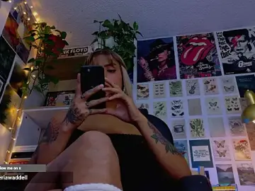 Stripchat Watch Live Sex Cams of Yeriawaddell_