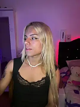 Stripchat Sex Cam of andyy_x