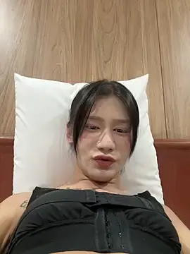 Stripchat Live Sex Cam of Rainbow-sweet