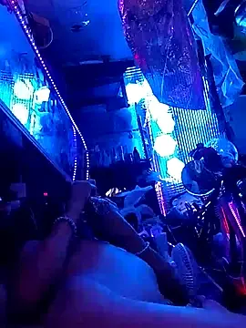 Stripchat Sex Cam of gurlnips