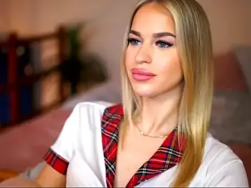 Stripchat Nude Webcam of Emilyvanroessel