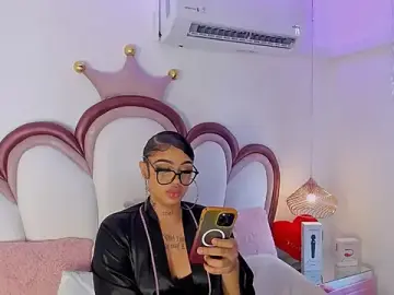 Mia_Jansen from stripchat