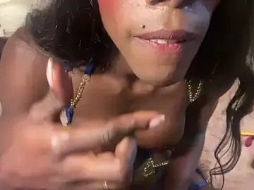 Stripchat Live Sex of Luana_26