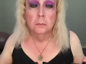 Stripchat Adult Webcam of silverbanger3