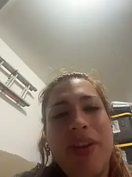 Stripchat Watch Live Sex Cams of UrHellBri-L