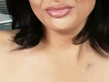 Stripchat Live Sex Cam of xprettysmilex