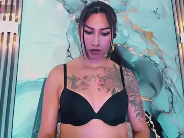 Stripchat Adult Webcams of khiara_moretti