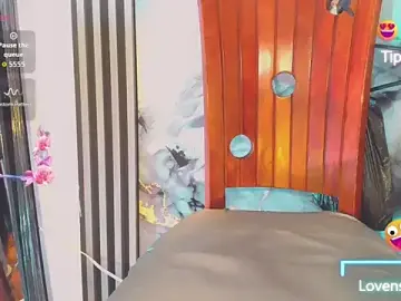 Stripchat Sex Cam of khiara_moretti