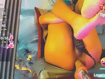 Stripchat Adult Webcam of khiara_moretti