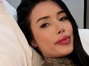 Stripchat Watch Live Sex Cams of belllbonniie