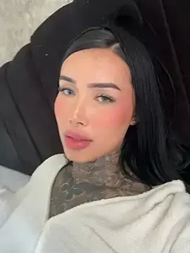 Stripchat Live Sex of belllbonniie