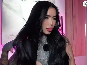 Stripchat Sex Cam of belllbonniie