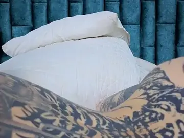 Stripchat Sex Cam of Emma_Foxi