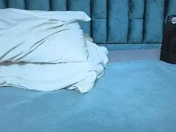 Stripchat Free Porn Cam of Emma_Foxi