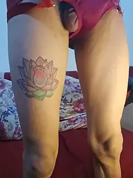 Stripchat Sex Cam of BigDickMAHI9