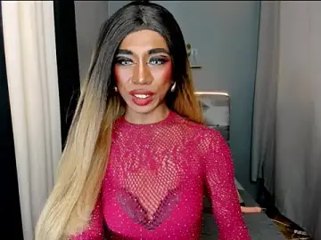 Stripchat Live Sex Cam of TsBlackHORSECOCKcalix