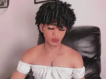 Stripchat Adult Video Chat of Zendalla_Ebony