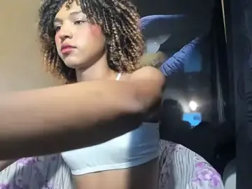 Stripchat Adult Video Chat of Elianisbigcock