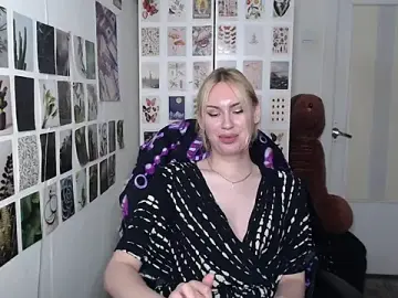 Stripchat Watch Live Sex Cams of CapriScorpion