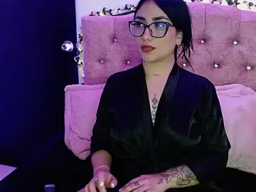 Stripchat Live Porn of SeleneMore