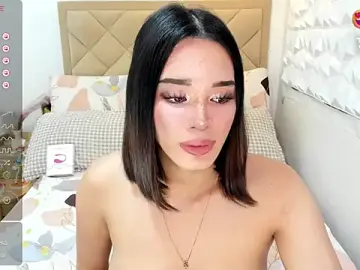 Stripchat Sex Cam of TsHeartXxx