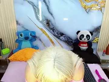 Stripchat Sex Cam of natashaislerxxx