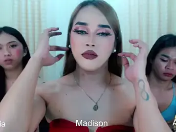 sweet_sophiaxx from stripchat