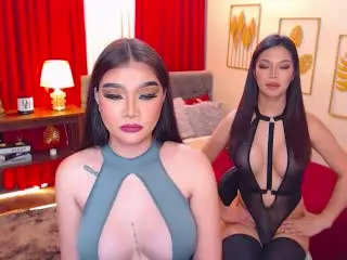 Xlovecam Sex Cam of BarbaraAudreyTransDuo