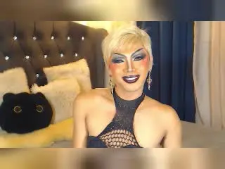 Xlovecam Live Sex Cam of BellatriXHucker