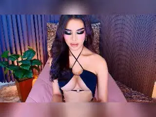 Xlovecam Free Porn Cam of GlamorousNicole