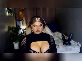 Xlovecam Free Live Porn of MariaKitCummer