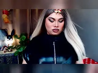 Xlovecam Live Sex Cam of MariaKitCummer