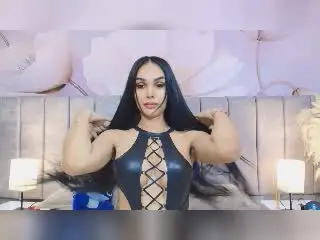 Xlovecam Sex Cam of VanezzaTss