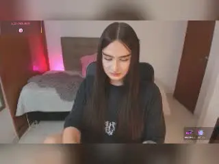 Xlovecam Live Sex Cam of MileyBaker