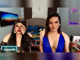 Xlovecam Nude Webcam of InsatiableQueensX