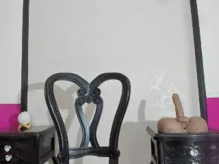 Xlovecam Free Live Porn of LilithMadame