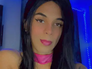 Xlovecam Adult Video Chat of HellenDomm