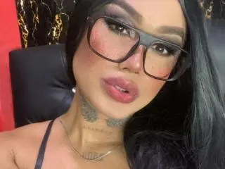 Xlovecam Sex Cam of DannikaSaenz