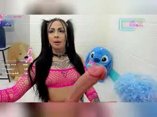 Xlovecam Nude Webcam of DenyChantal