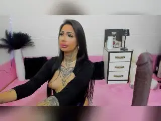Xlovecam Nude Webcam of DenyChantal